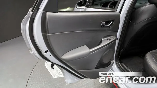 Hyundai Kona Новый Kona Бензин 2.0 2WD — Фото автомобиля 25