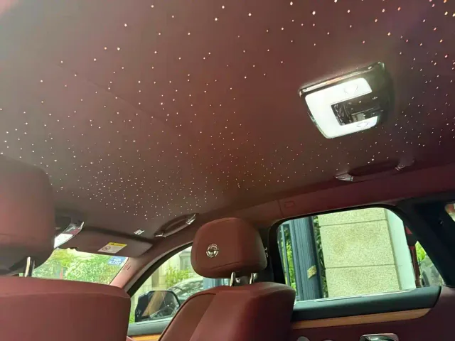 Rolls-Royce Ghost — Фото автомобиля 13