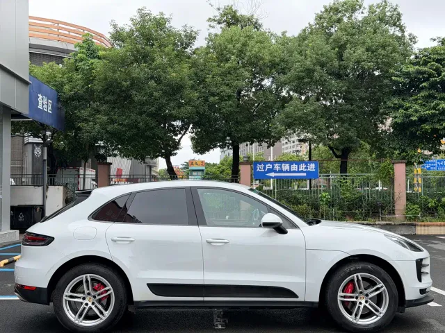 Porsche Macan — Фото автомобиля 4