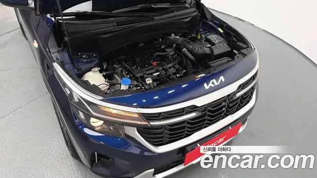 Kia Seltos Бензин 1.6 турбо 2WD — Фото автомобиля 6