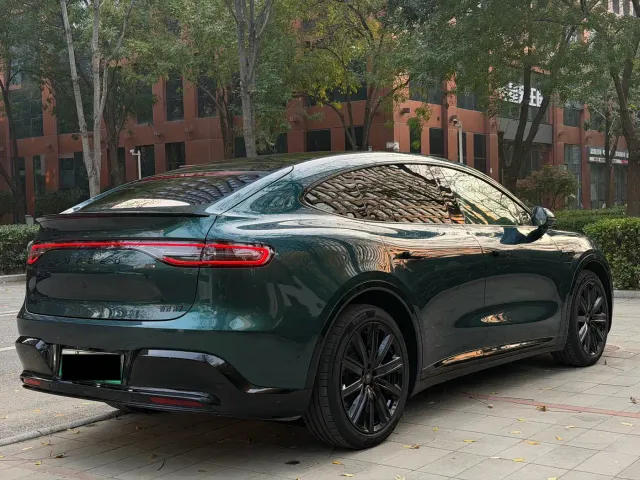 Luxeed R7 — Фото автомобиля 7