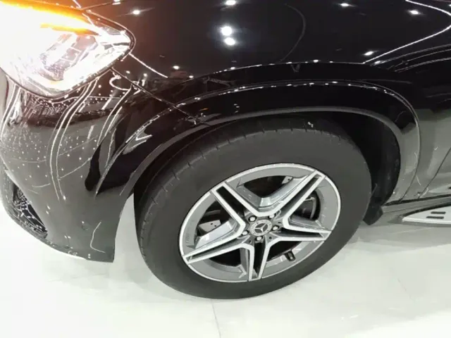 Mercedes-Benz GLE-Class — Фото автомобиля 22