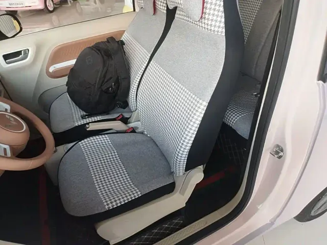 Wuling Hongguang Mini EV — Фото автомобиля 14