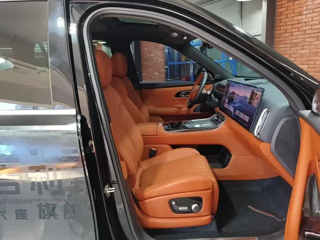Geely Galaxy M9 — Фото автомобиля 10