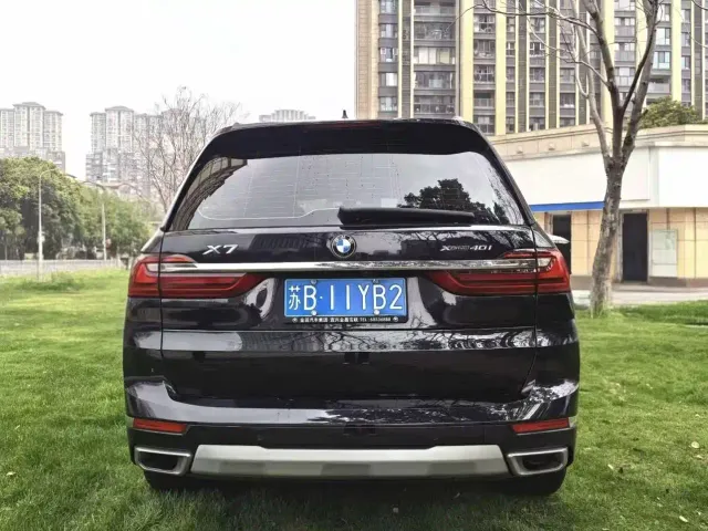 BMW X7 — Фото автомобиля 9