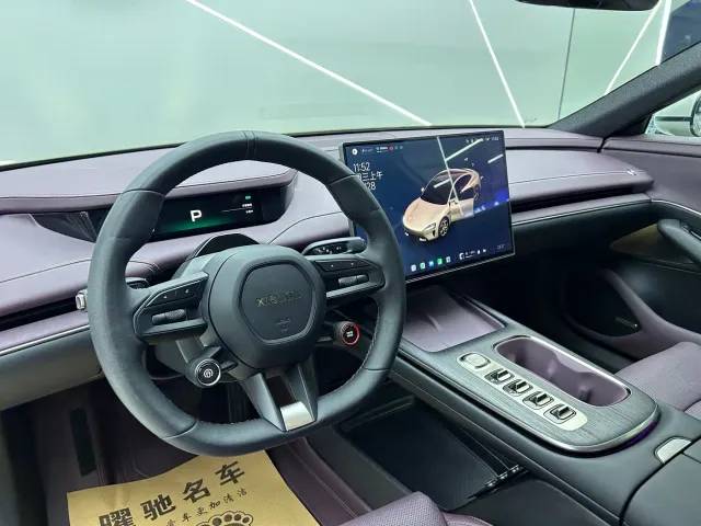 Xiaomi SU7 — Фото автомобиля 8