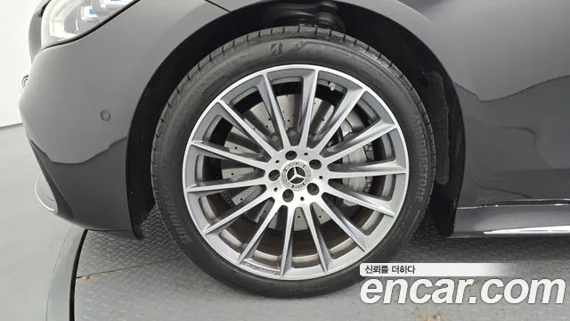 Mercedes-Benz S-Class — Фото автомобиля 5