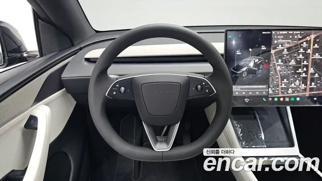 Tesla Model Y — Фото автомобиля 20