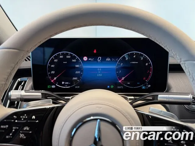Mercedes-Benz S-Class — Фото автомобиля 16