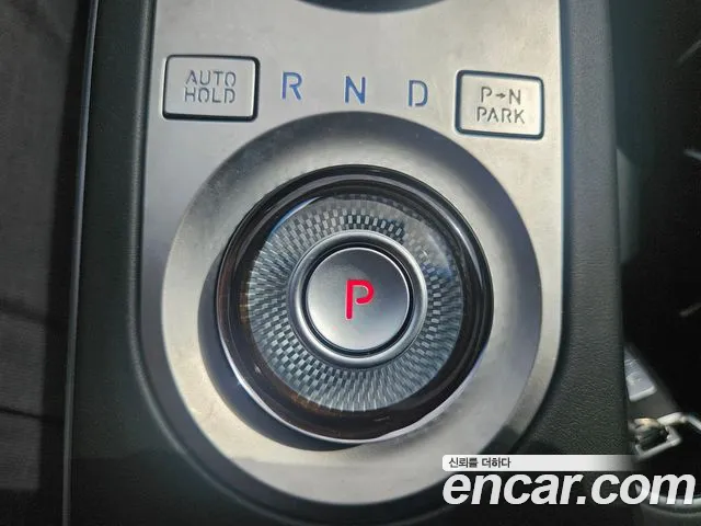 Genesis GV70 3.5T Бензин AWD — Фото автомобиля 3