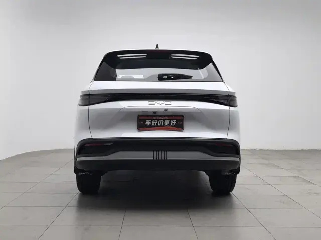 BYD Seal 05 DM-i — Фото автомобиля 4