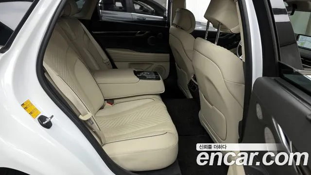 Genesis G80 Бензин 2.5 турбо AWD — Фото автомобиля 12