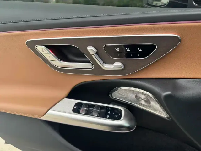 Mercedes-Benz E-Class — Фото автомобиля 9