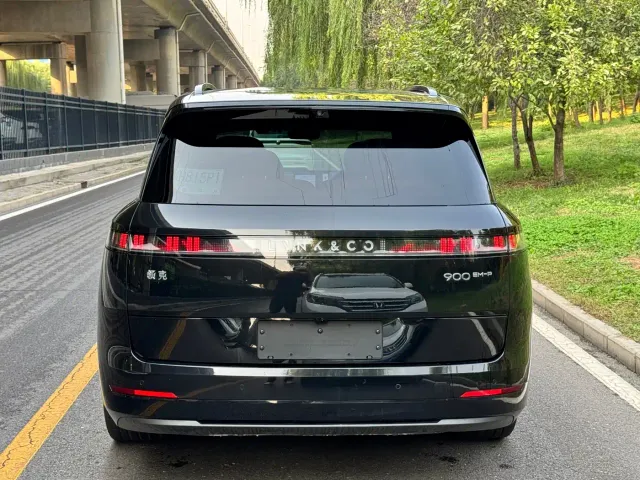 Lynk & Co 900 — Фото автомобиля 5