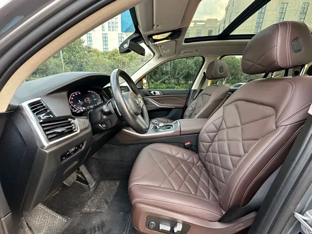 BMW X5 — Фото автомобиля 3