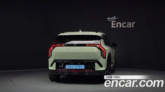 Kia EV3 — Фото автомобиля 4