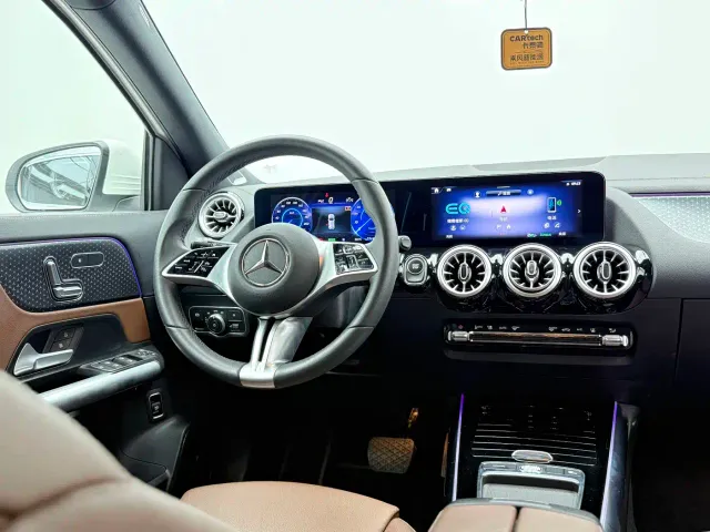 Mercedes-Benz EQA — Фото автомобиля 14