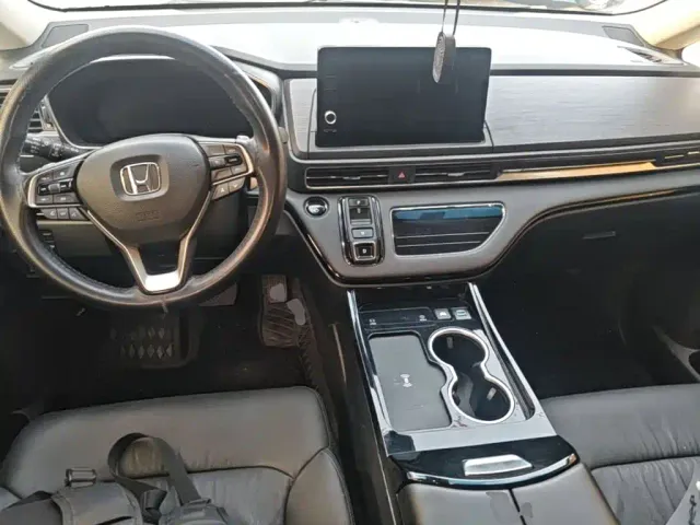 Honda Elysion — Фото автомобиля 9