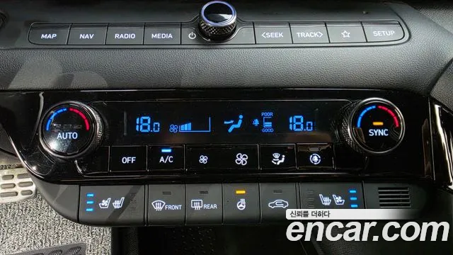 Hyundai AVANTE — Фото автомобиля 24