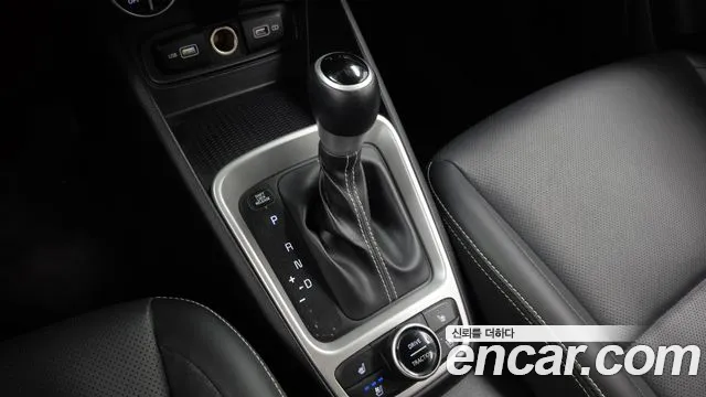 Hyundai Venue Venue 1.6 Modern Plus — Фото автомобиля 9