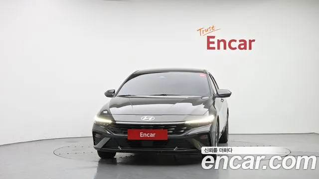 Hyundai Avante CN7 — Фото автомобиля 3