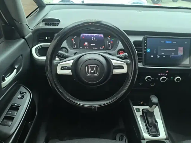 Honda Fit — Фото автомобиля 10