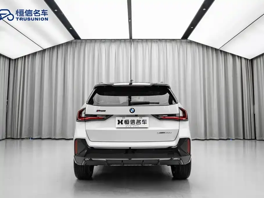 BMW BMW X1 2023 xDrive25Li M Sport Package — Фото автомобиля 10