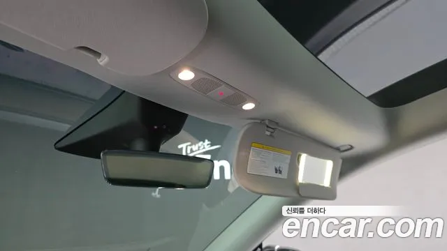 Tesla Model Y — Фото автомобиля 22