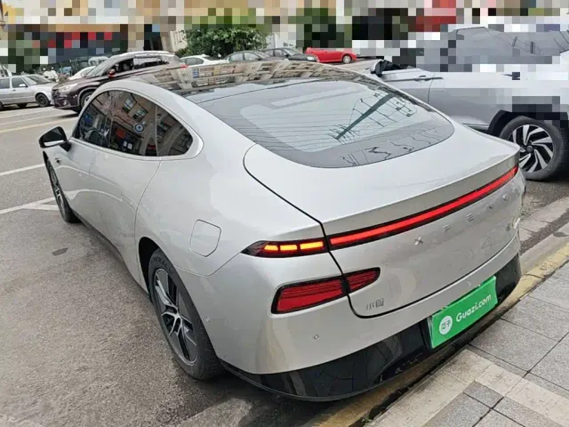 Xpeng P7 — Фото автомобиля 4