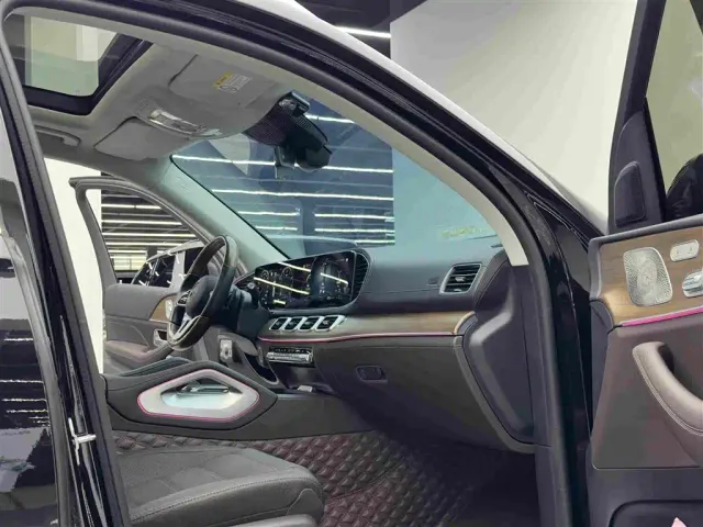 Mercedes-Benz GLS-Class — Фото автомобиля 8