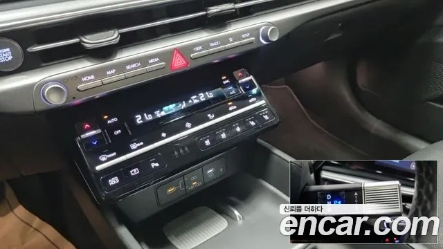 Hyundai Grandeur Grandeur (GN7) 2.5 Бензин 2WD — Фото автомобиля 17