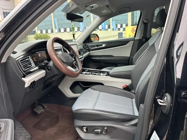 Volkswagen Teramont — Фото автомобиля 7