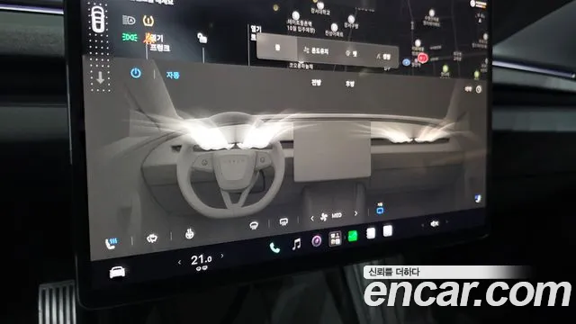 Tesla Model 3 — Фото автомобиля 14