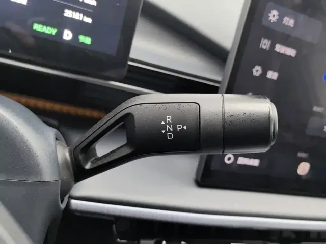 Geely Galaxy E5 — Фото автомобиля 13