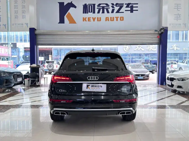 Audi Q5L — Фото автомобиля 14