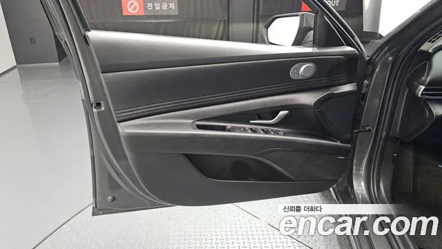 Hyundai AVANTE Inspiration — Фото автомобиля 24