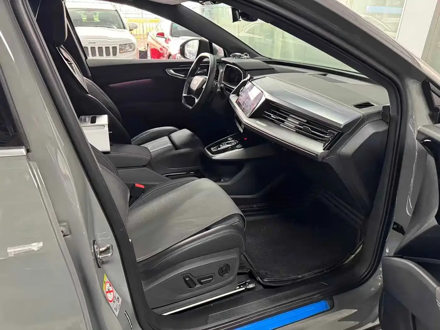 Audi Audi Q4 e-tron 2023 40 e-tron Pioneer Edition — Фото автомобиля 12