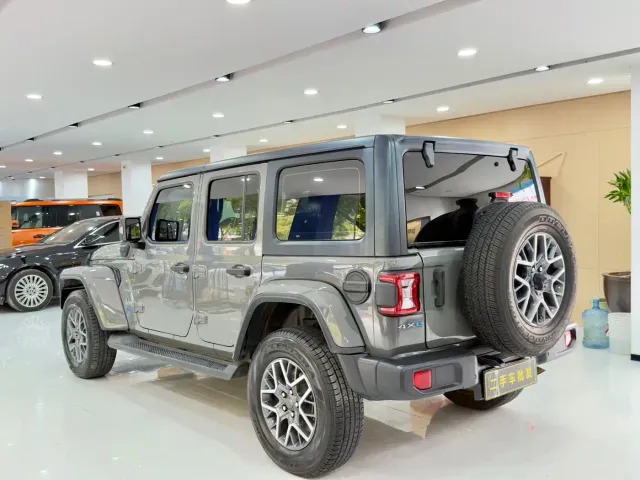 Jeep Wrangler 4xe — Фото автомобиля 9