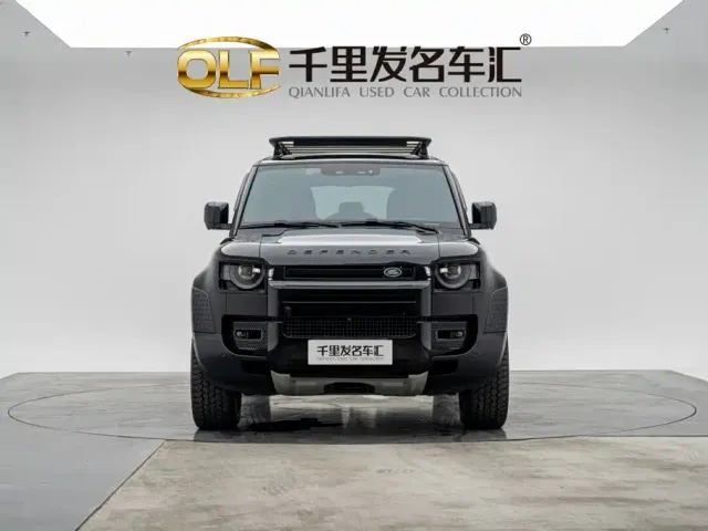 Land Rover Defender — Фото автомобиля 6