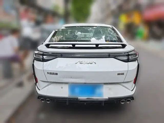 Dongfeng Yixuan — Фото автомобиля 5