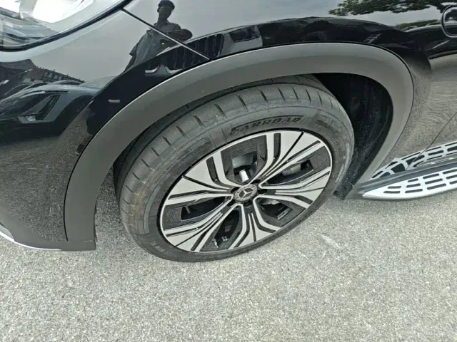 Mercedes-Benz EQE SUV — Фото автомобиля 22