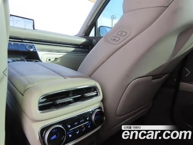 Genesis GV80 — Фото автомобиля 8