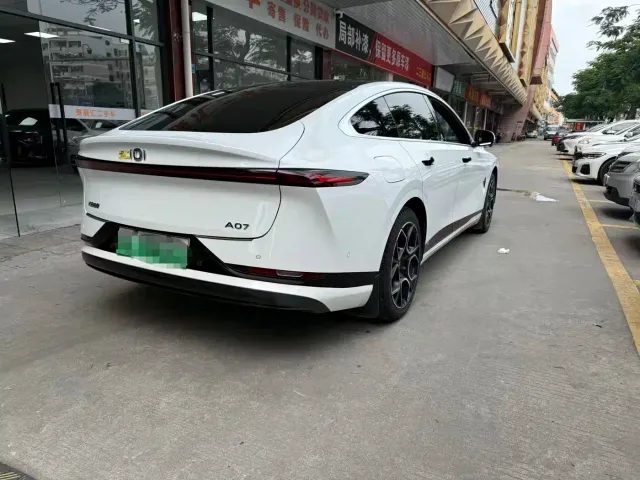 Changan Qiyuan A07 — Фото автомобиля 12