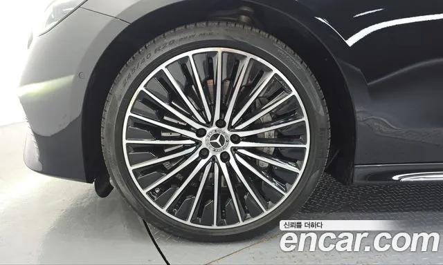 Mercedes-Benz E-Class W214 — Фото автомобиля 5