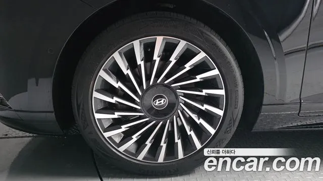 Hyundai Grandeur GN7 — Фото автомобиля 5