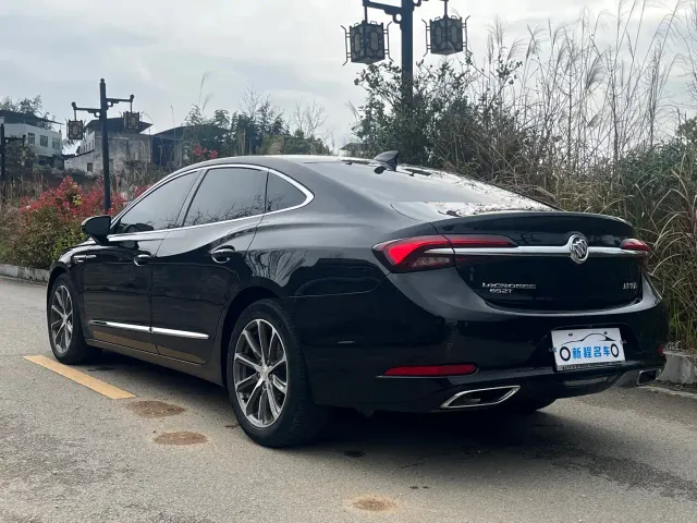 Buick LaCrosse — Фото автомобиля 5