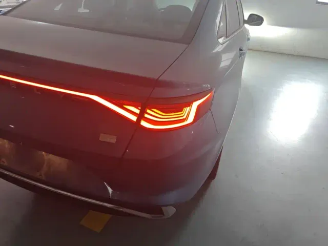 Geely Emgrand L — Фото автомобиля 23