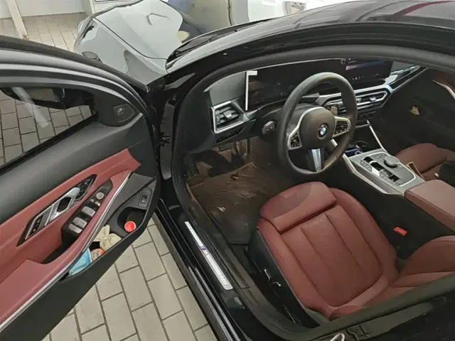 BMW 3 Series — Фото автомобиля 15
