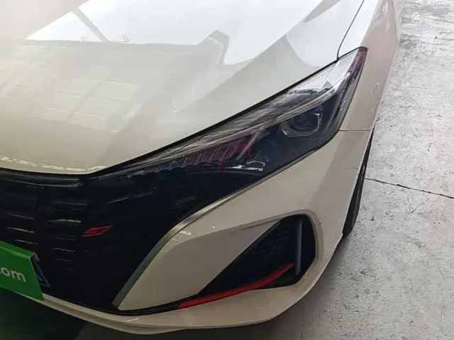 Changan Eado — Фото автомобиля 17