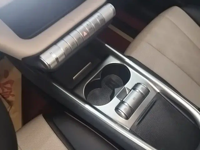 BYD Dolphin — Фото автомобиля 9